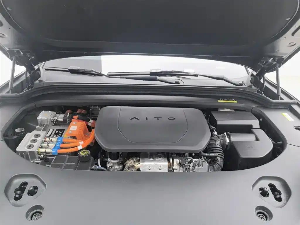 Wenjie M9 2024 Range Extended Max Edition 42kWh 5-Seater — миниатюра 6