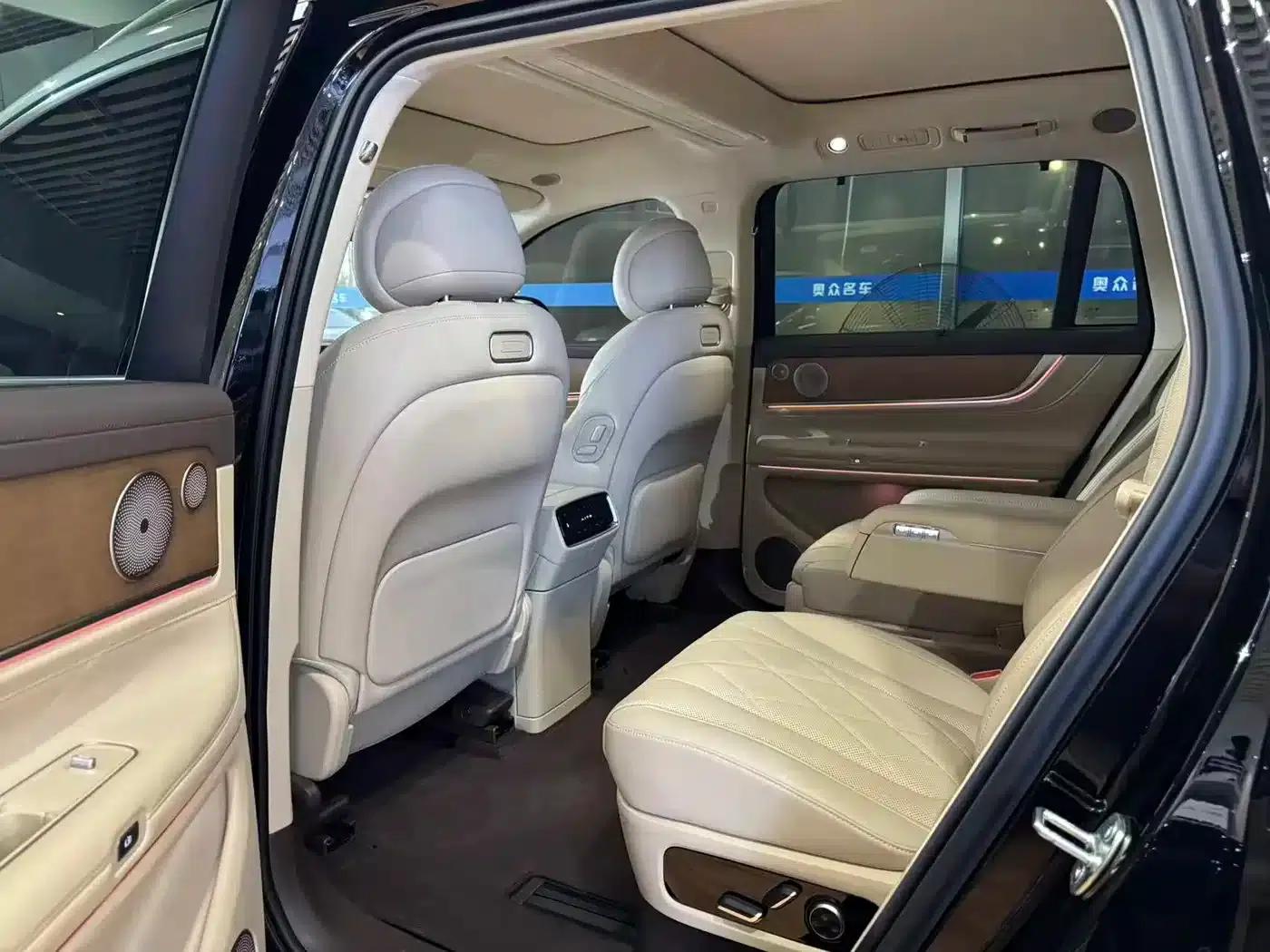 Wenjie M9 2024 Range Extended Ultra Edition 42kWh 6-Seater — миниатюра 11