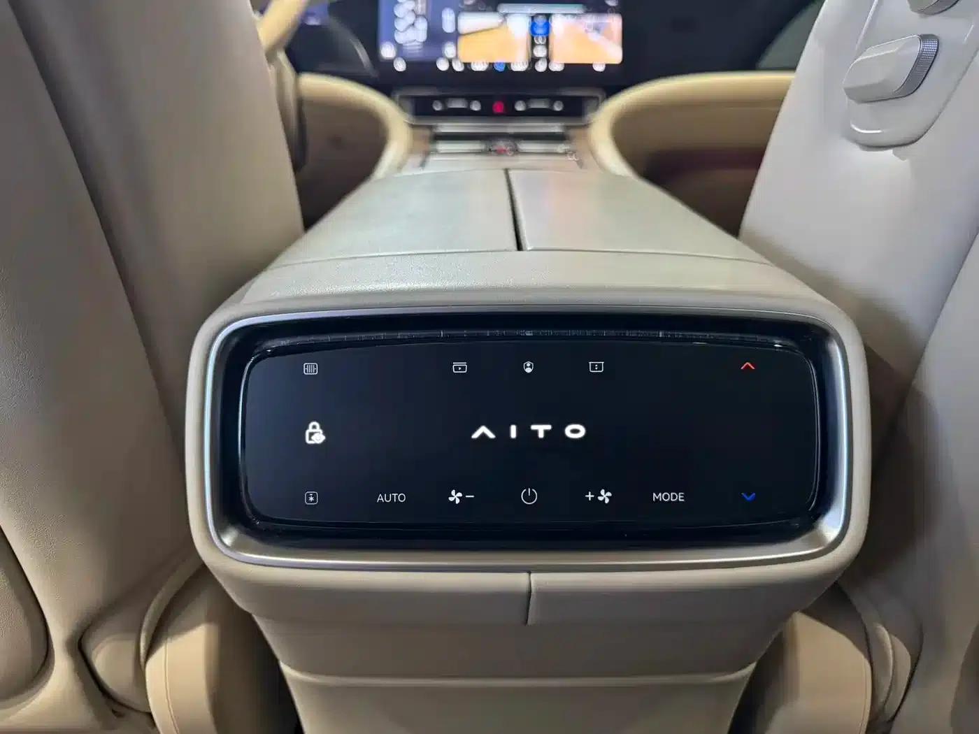 Wenjie M9 2024 Range Extended Ultra Edition 42kWh 6-Seater — миниатюра 13