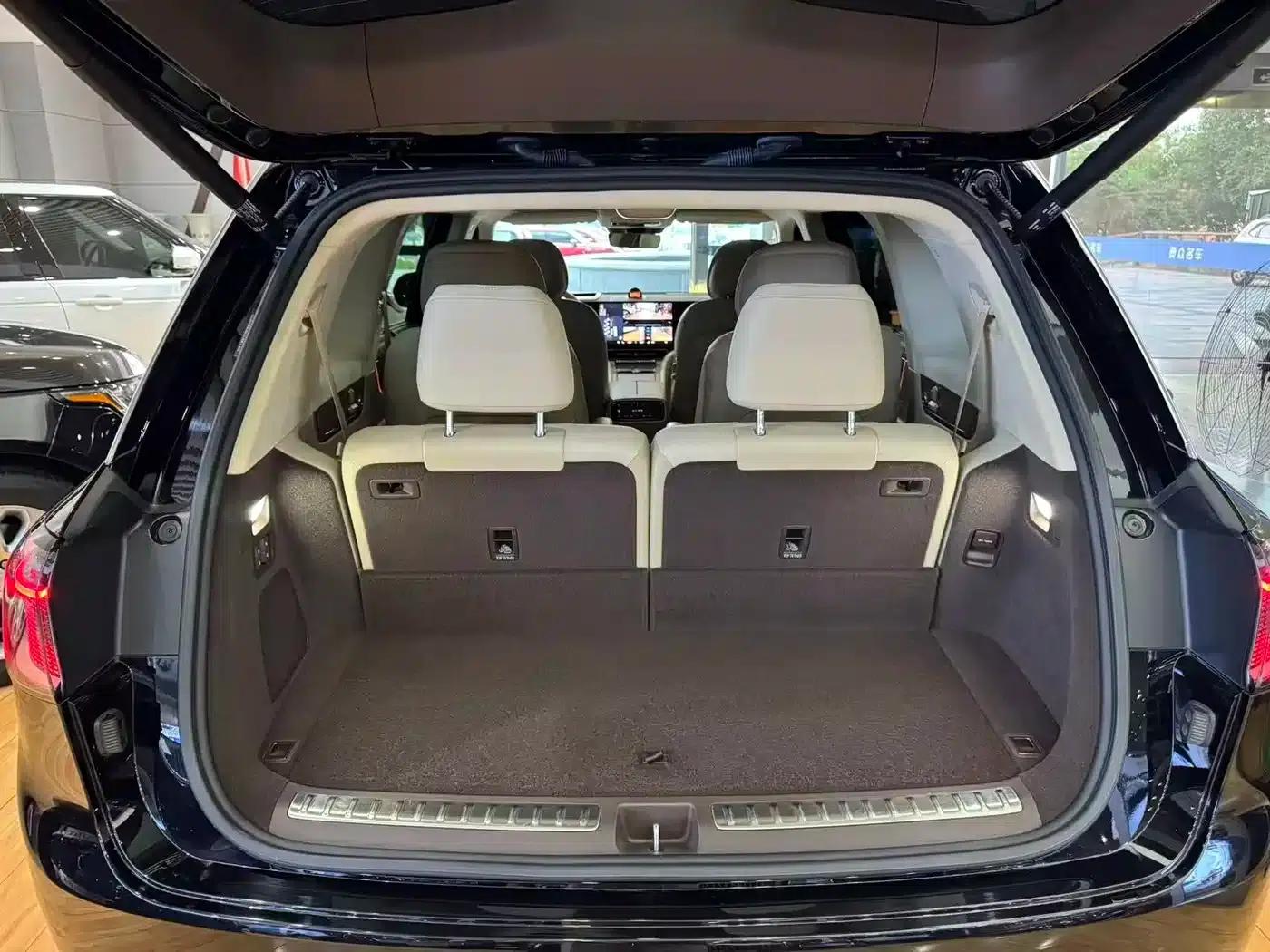 Wenjie M9 2024 Range Extended Ultra Edition 42kWh 6-Seater — миниатюра 15