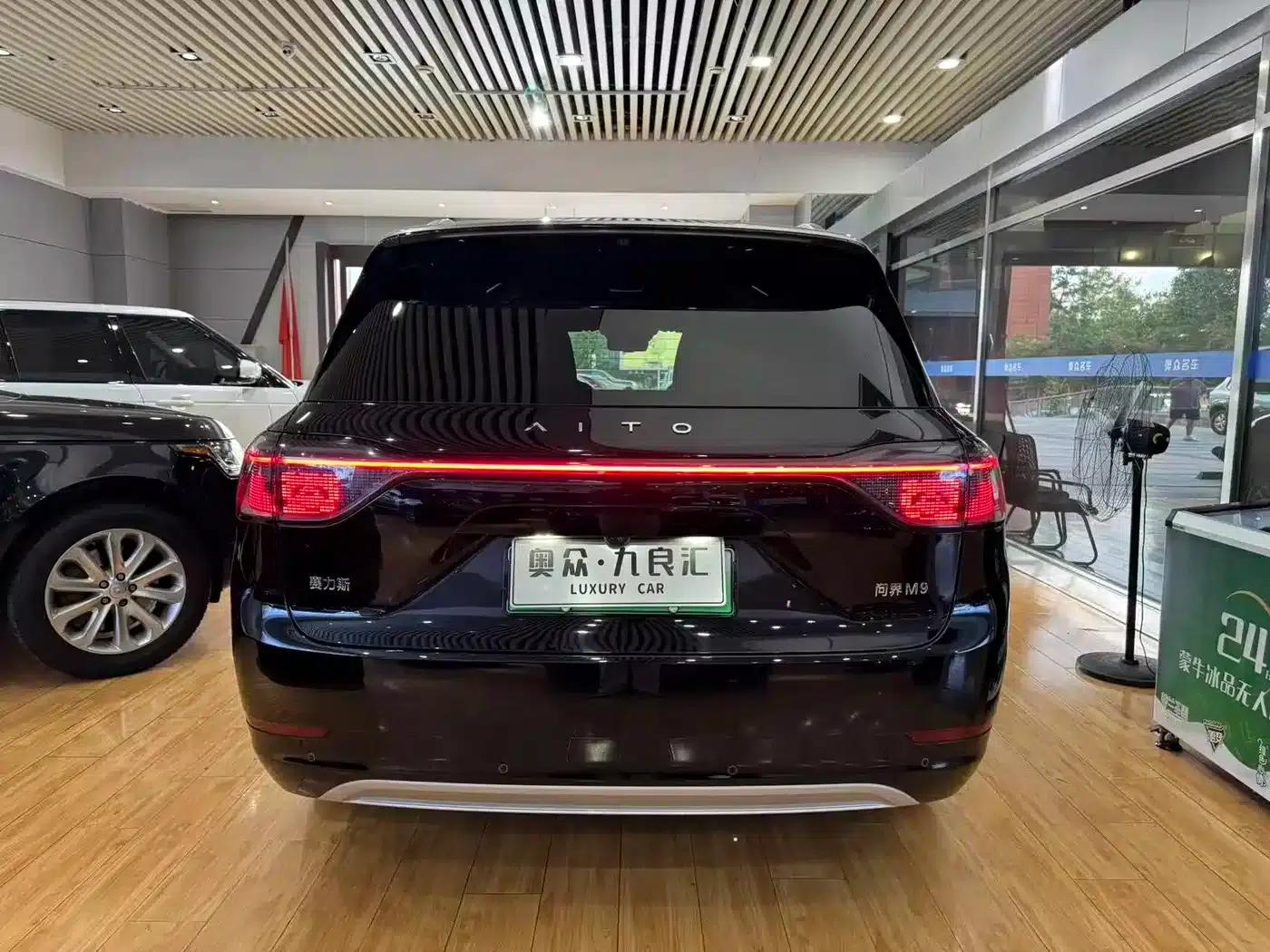 Wenjie M9 2024 Range Extended Ultra Edition 42kWh 6-Seater — миниатюра 23