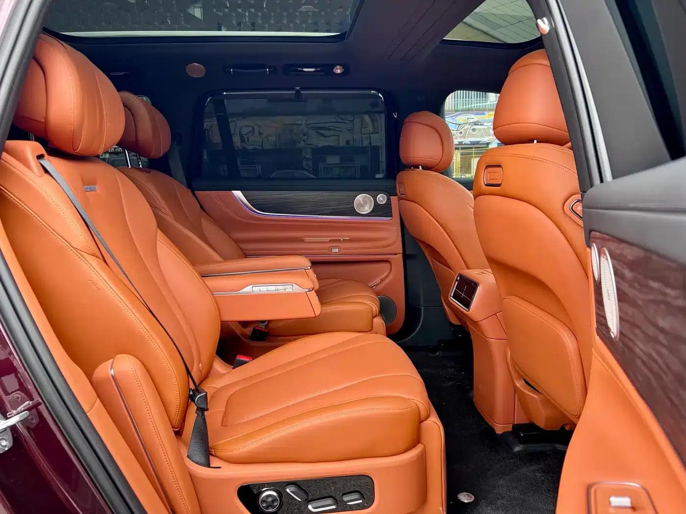 Wenjie M9 2025 Ultra Extended Range Edition (52kWh, 6-seater, 192-line LiDAR) — миниатюра 13