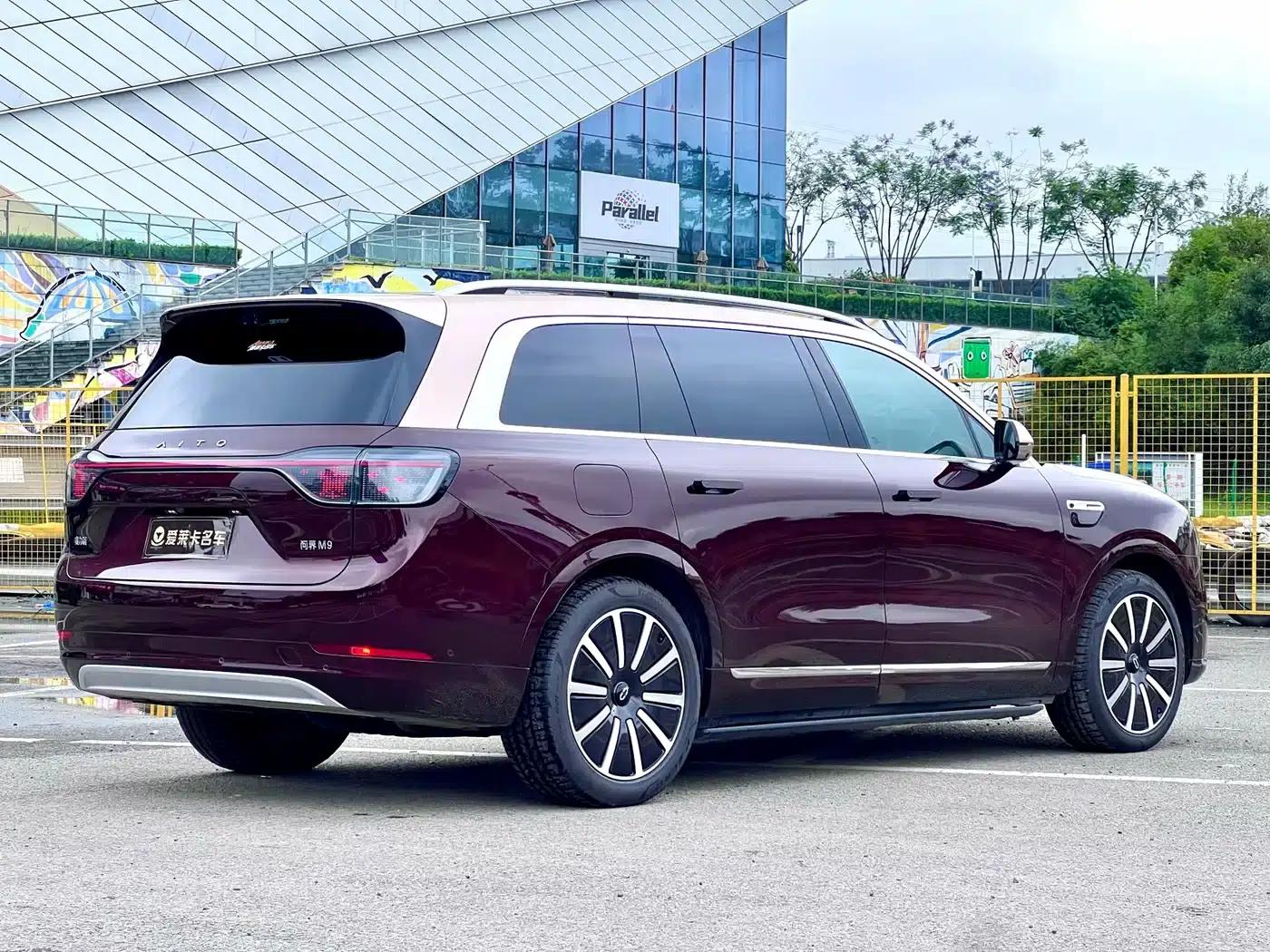 Wenjie M9 2025 Ultra Extended Range Edition (52kWh, 6-seater, 192-line LiDAR) — миниатюра 5