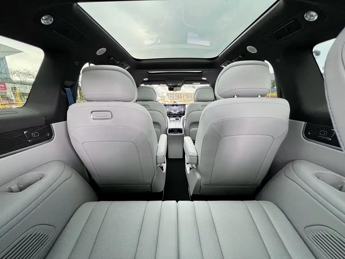 Wenjie M9 2024 Range Extended Ultra Edition 42kWh 6-Seater — миниатюра 13