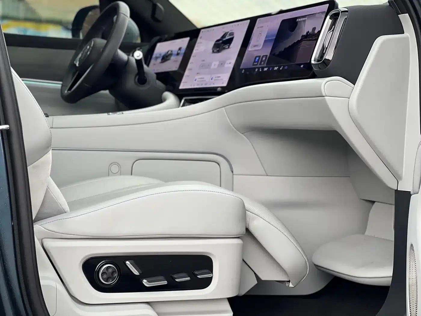 Wenjie M9 2024 Range Extended Ultra Edition 42kWh 6-Seater — миниатюра 14