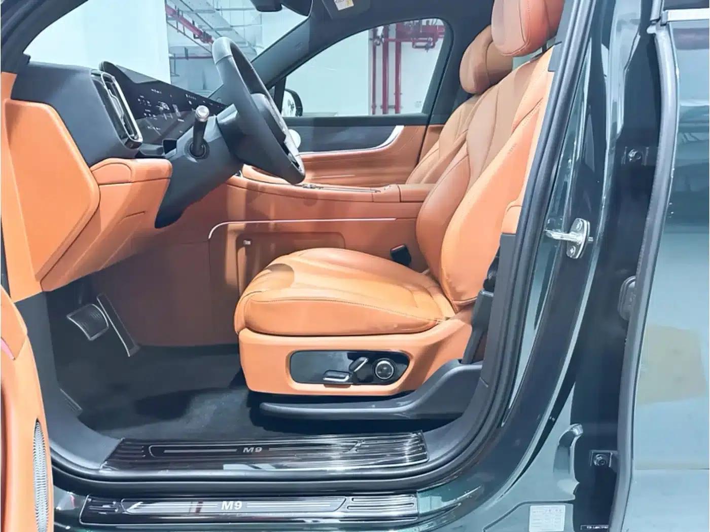Wenjie M9 2024 Pure Electric Max Edition 100kWh 6-Seater — миниатюра 12
