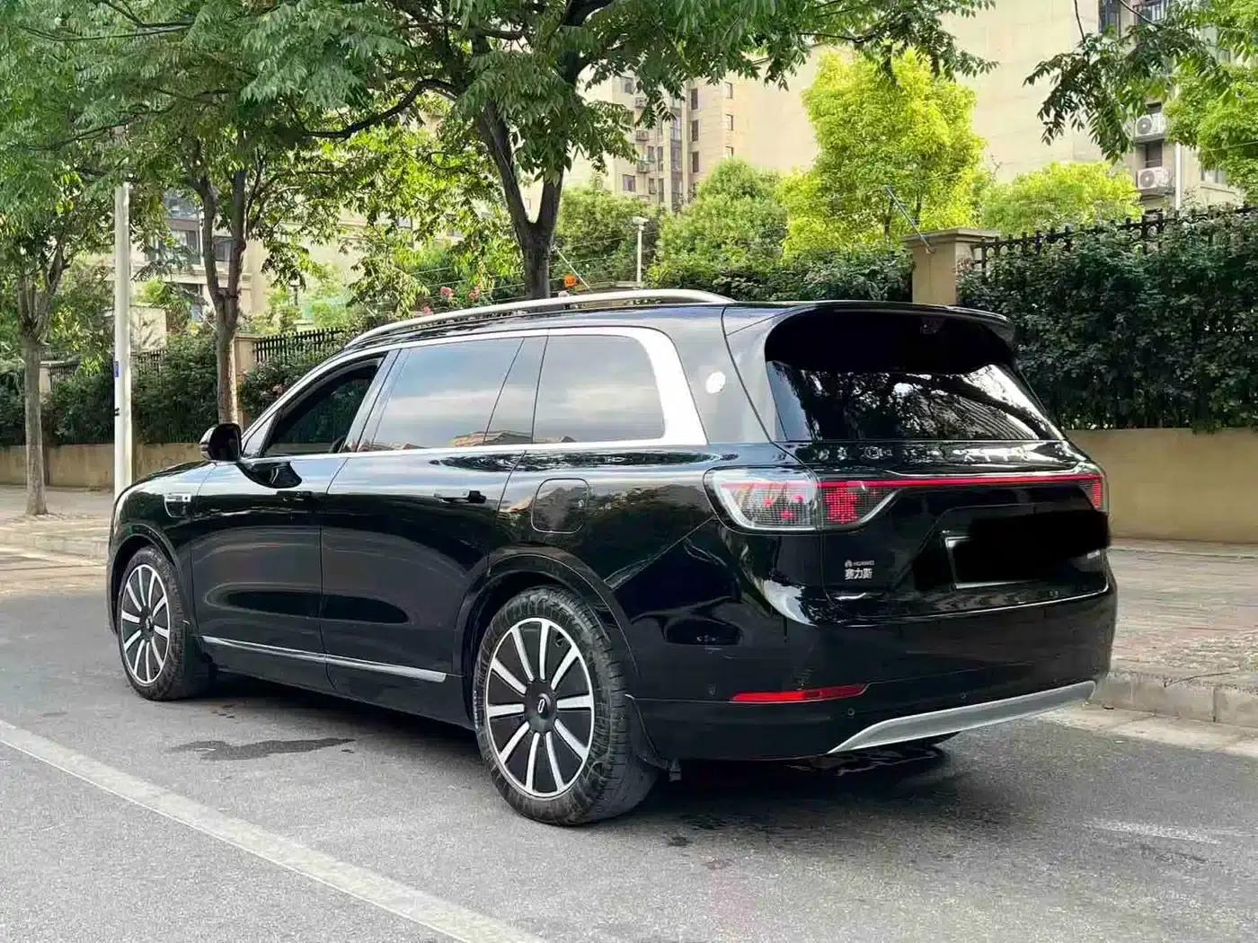 Wenjie M9 2025 Extended Range Ultra Edition 52kWh 5-Seat Version (192-line LiDAR) — миниатюра 4