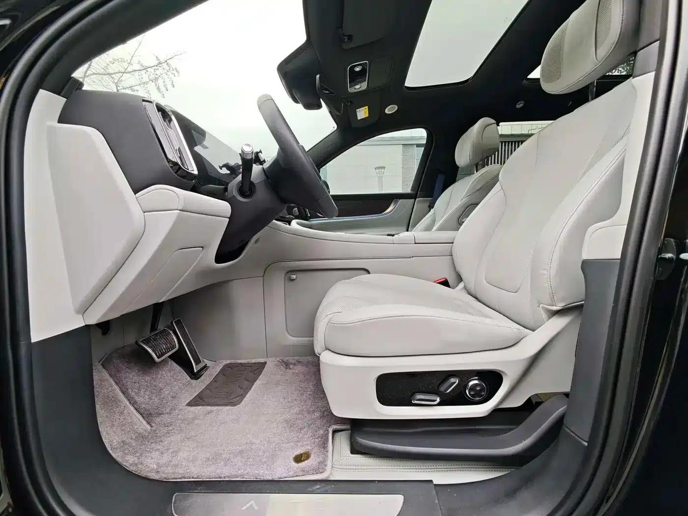 Wenjie M9 2024 Pure Electric Ultra Edition 100kWh 6-Seater — миниатюра 12