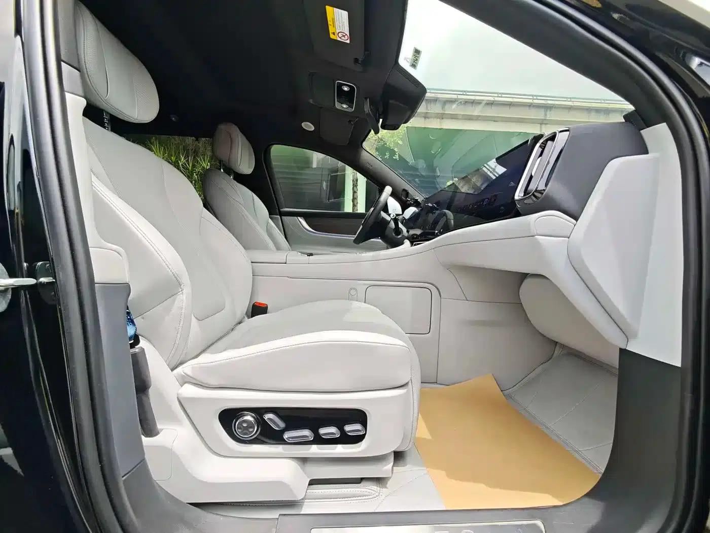 Wenjie M9 2024 Pure Electric Ultra Edition 100kWh 6-Seater — миниатюра 14