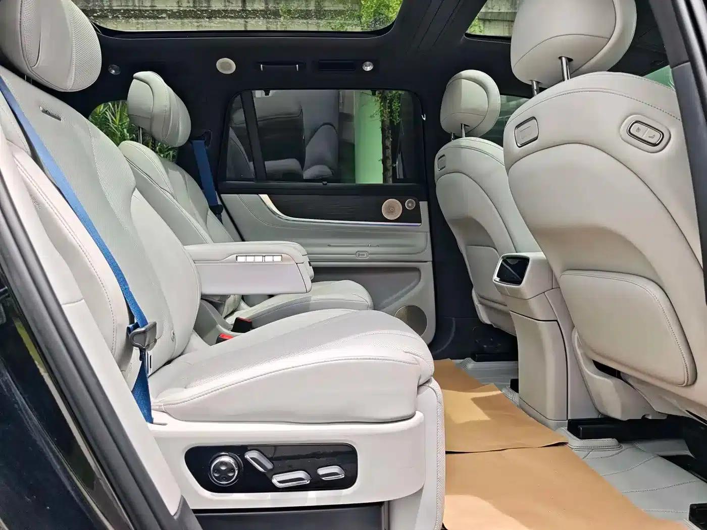 Wenjie M9 2024 Pure Electric Ultra Edition 100kWh 6-Seater — миниатюра 15