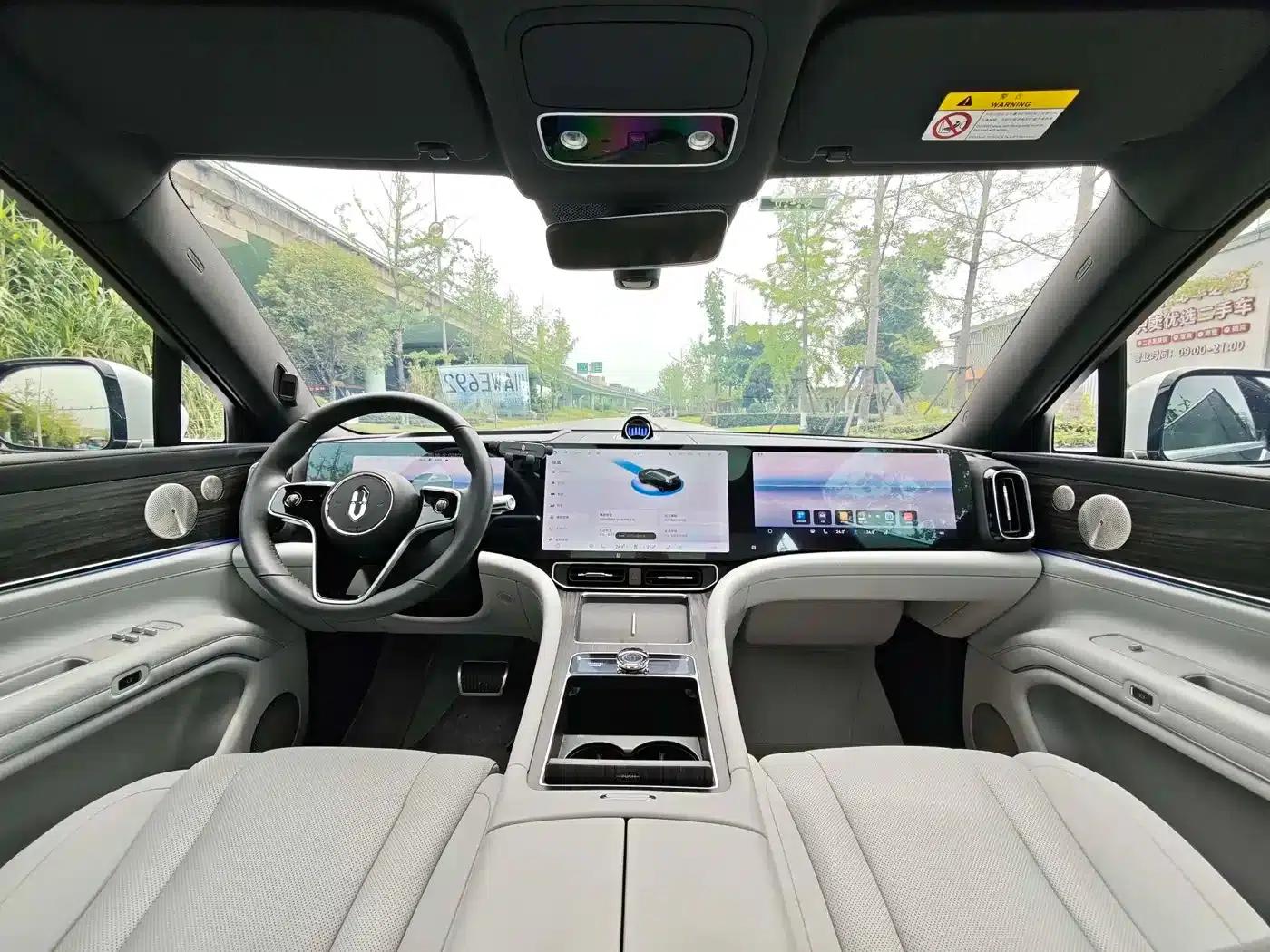 Wenjie M9 2024 Pure Electric Ultra Edition 100kWh 6-Seater — миниатюра 16