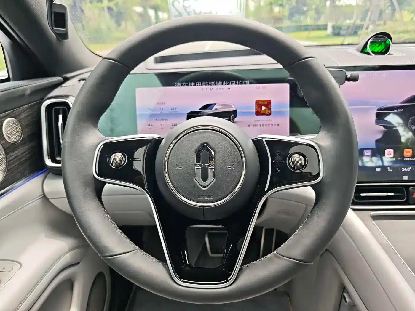 Wenjie M9 2024 Pure Electric Ultra Edition 100kWh 6-Seater — миниатюра 18