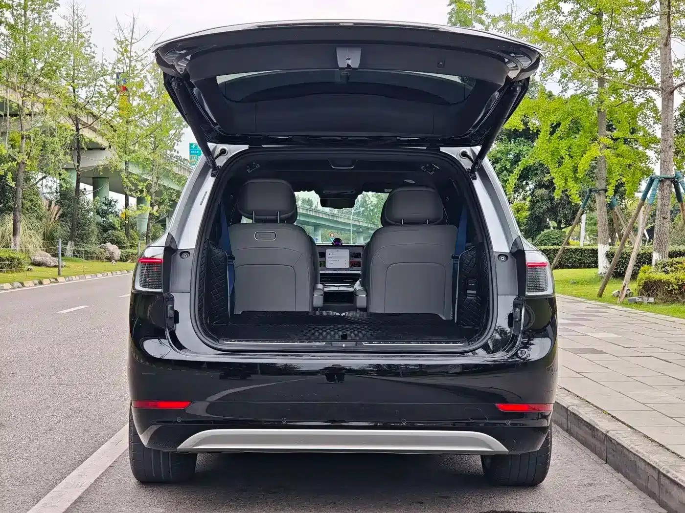 Wenjie M9 2024 Pure Electric Ultra Edition 100kWh 6-Seater — миниатюра 28