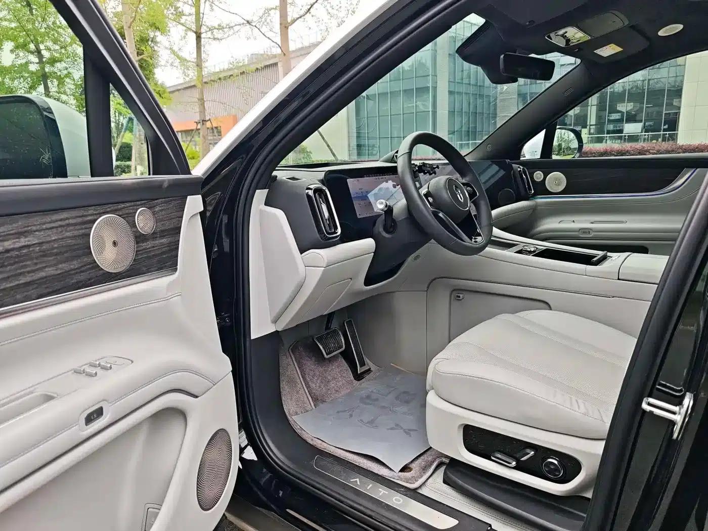 Wenjie M9 2024 Pure Electric Ultra Edition 100kWh 6-Seater — миниатюра 10