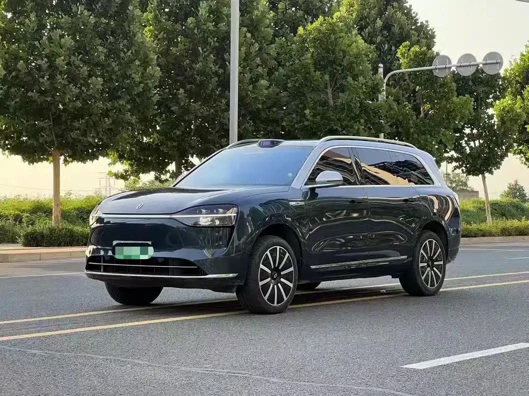 Wenjie M9 2025 Ultra Extended Range Edition (52kWh, 6-seater, 192-line LiDAR) — миниатюра 1