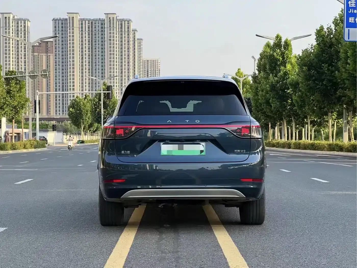 Wenjie M9 2025 Ultra Extended Range Edition (52kWh, 6-seater, 192-line LiDAR) — миниатюра 8