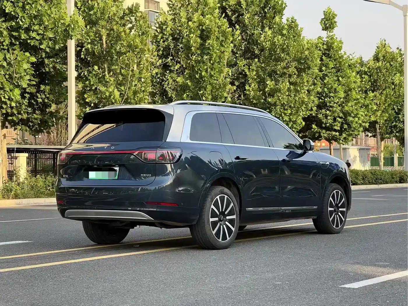 Wenjie M9 2025 Ultra Extended Range Edition (52kWh, 6-seater, 192-line LiDAR) — миниатюра 9