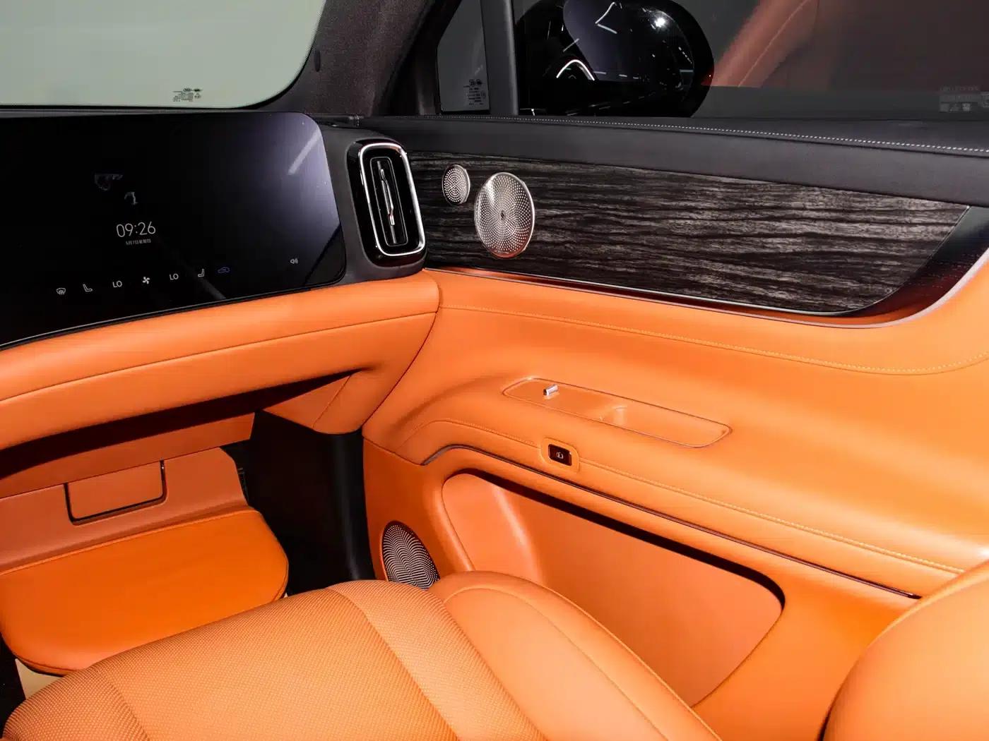 Wenjie M9 2024 Range Extended Ultra Edition 42kWh 6-Seater — миниатюра 29