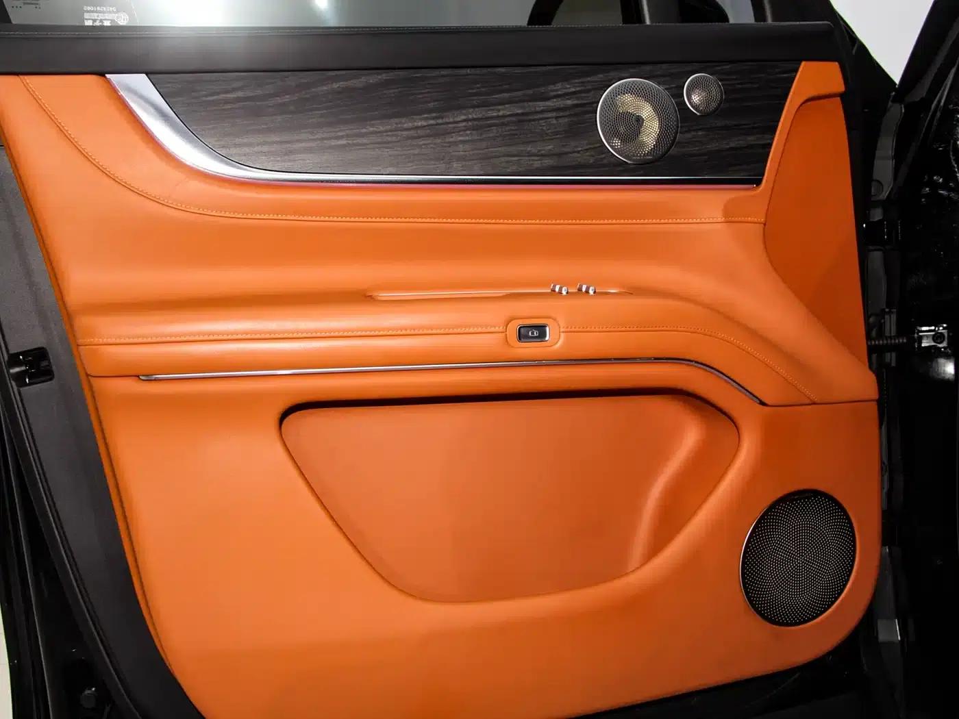 Wenjie M9 2024 Range Extended Ultra Edition 42kWh 6-Seater — миниатюра 32