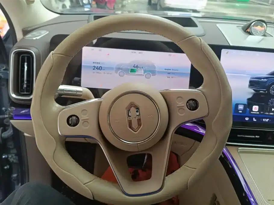Wenjie M9 2024 Range Extended Ultra Edition 42kWh 6-Seater — миниатюра 15