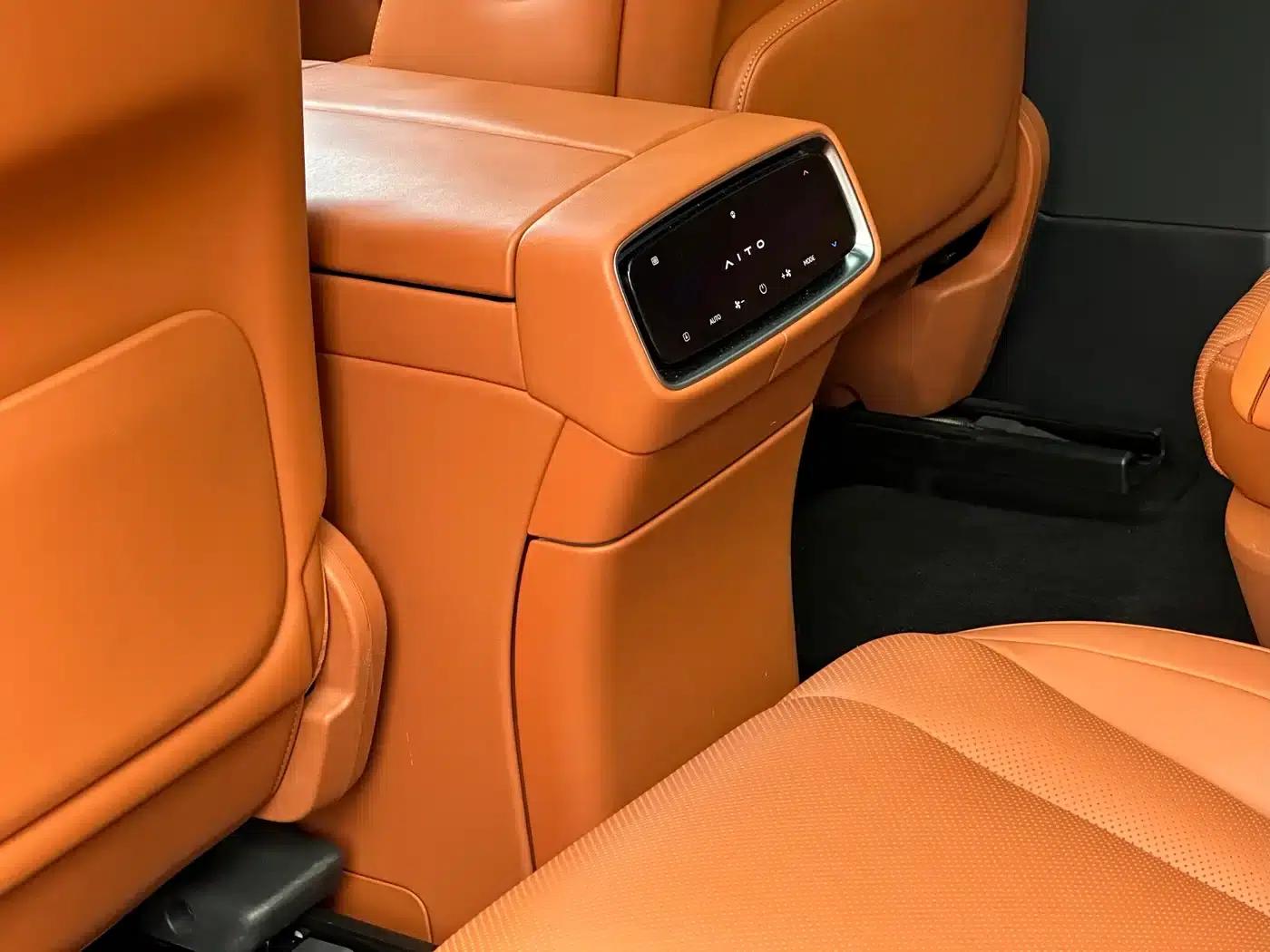 Wenjie M9 2024 Range Extended Max Edition 42kWh 6-Seater — миниатюра 11