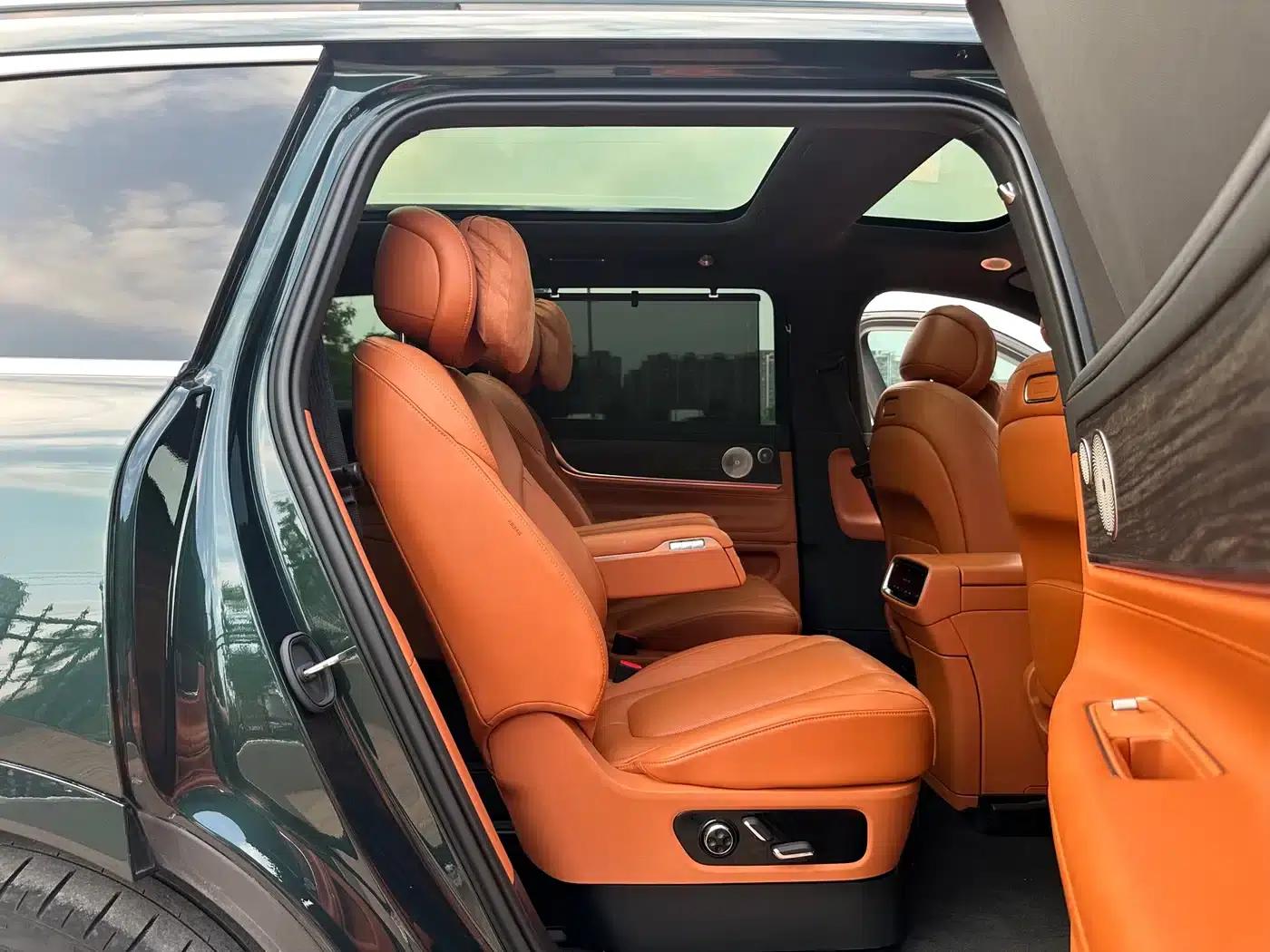 Wenjie M9 2024 Range Extended Max Edition 42kWh 6-Seater — миниатюра 12