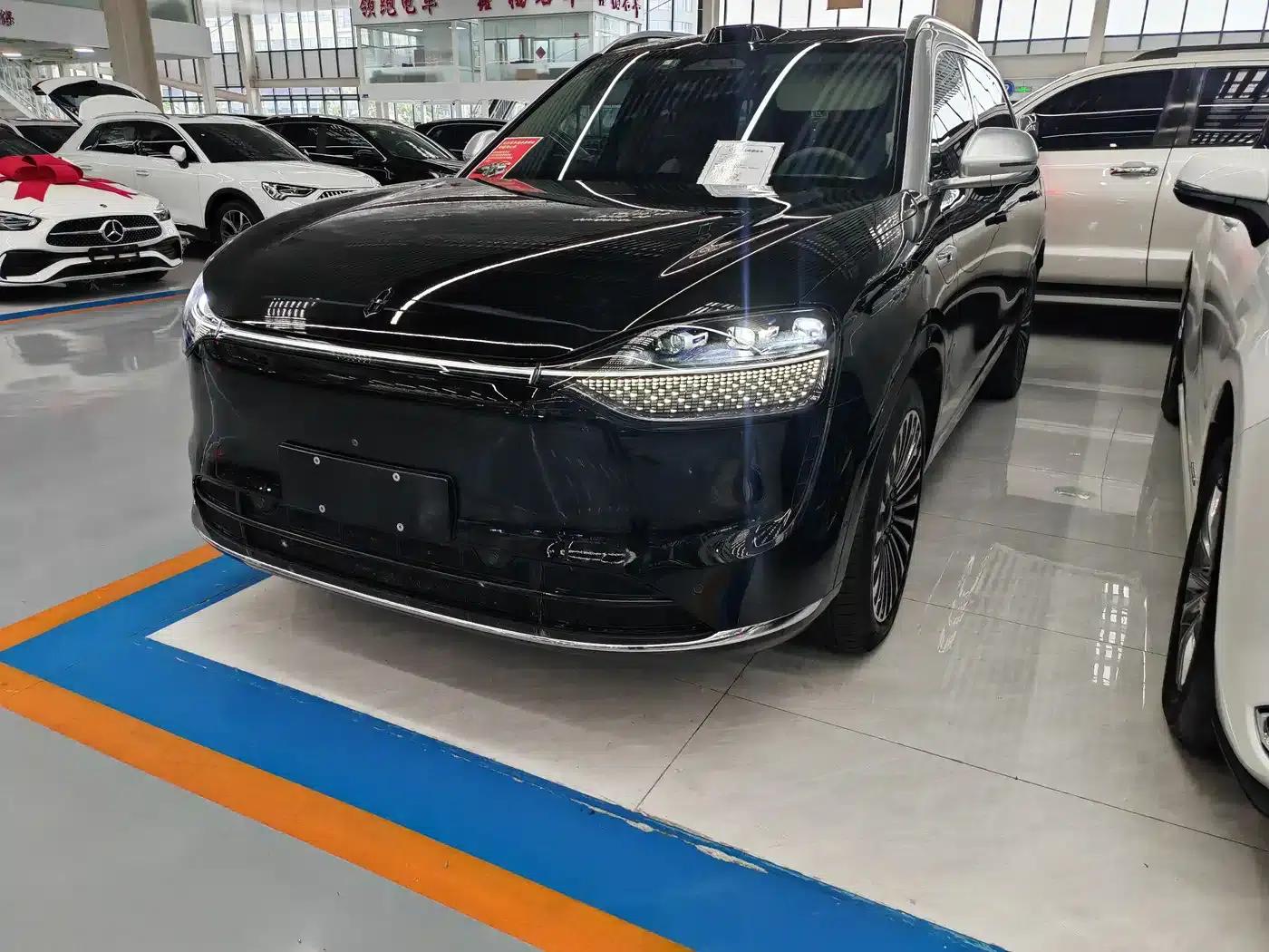 Wenjie M9 2024 Range Extended Ultra Edition 42kWh 6-Seater — миниатюра 1