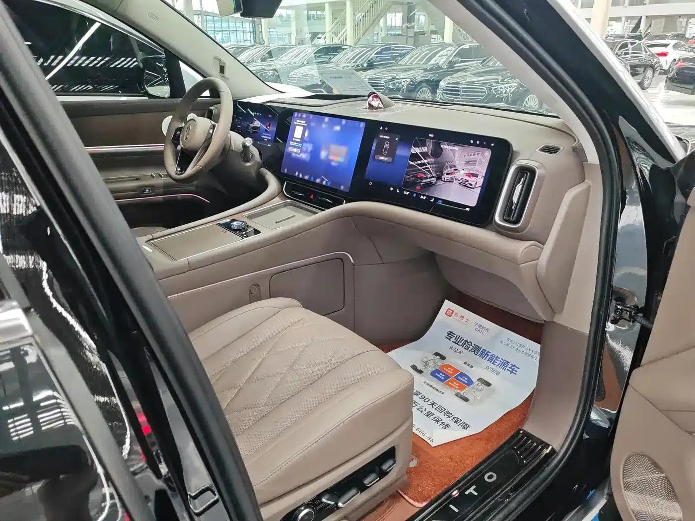 Wenjie M9 2024 Range Extended Ultra Edition 42kWh 6-Seater — миниатюра 6
