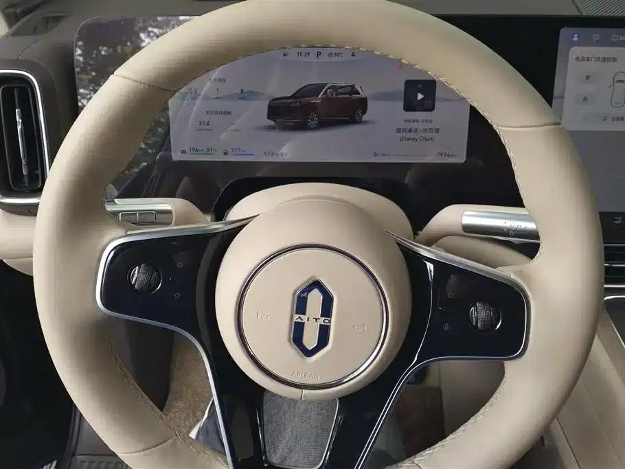 Wenjie M9 2025 Ultra Extended Range Edition 52kWh 6-Seat Version (192-line LiDAR) — миниатюра 15