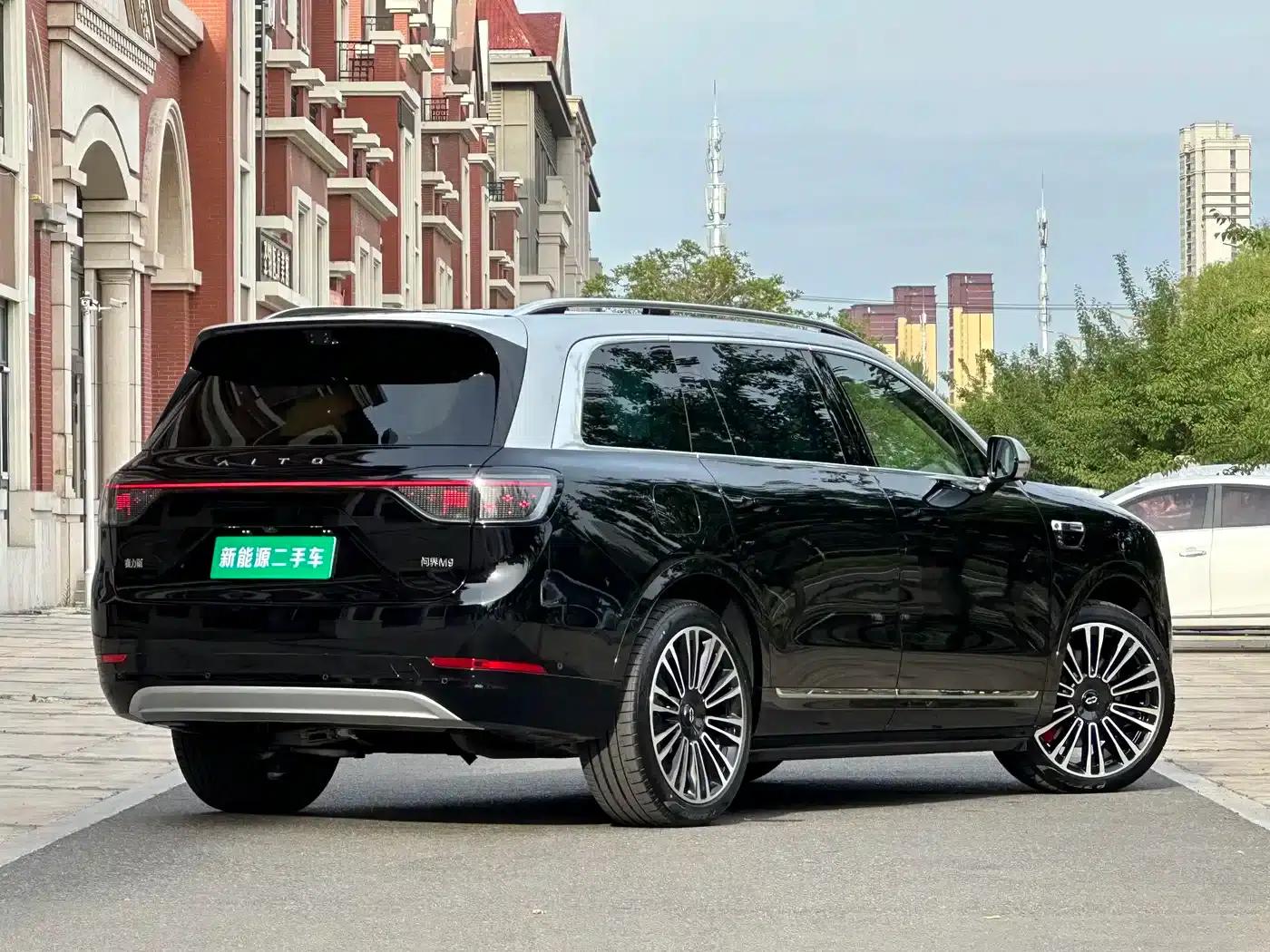Wenjie M9 2025 Ultra Extended Range Edition 52kWh 6-Seat Version (192-line LiDAR) — миниатюра 3