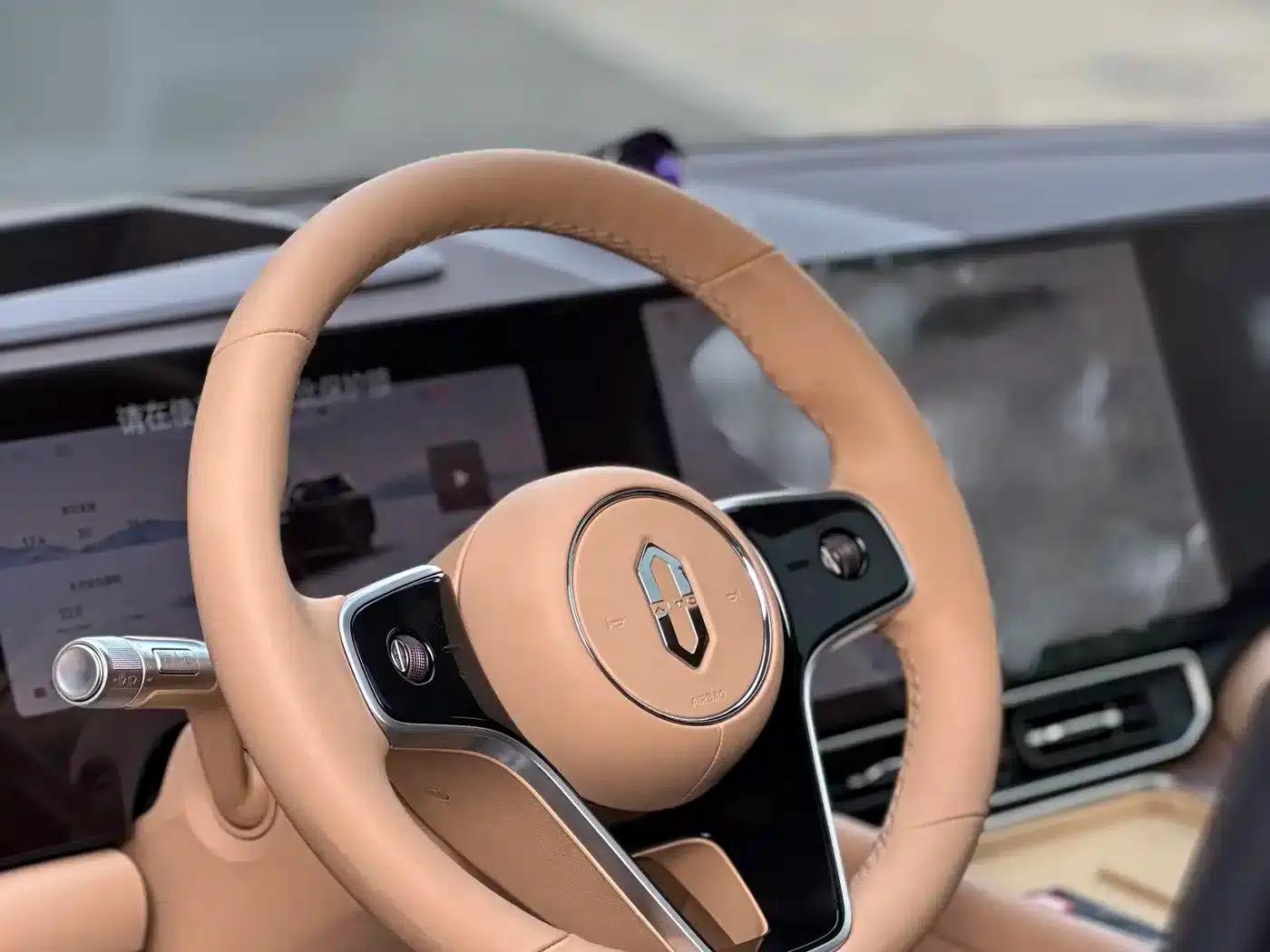 Wenjie M9 2025 Ultra Extended Range Edition 52kWh 6-Seat Version (192-line LiDAR) — миниатюра 41