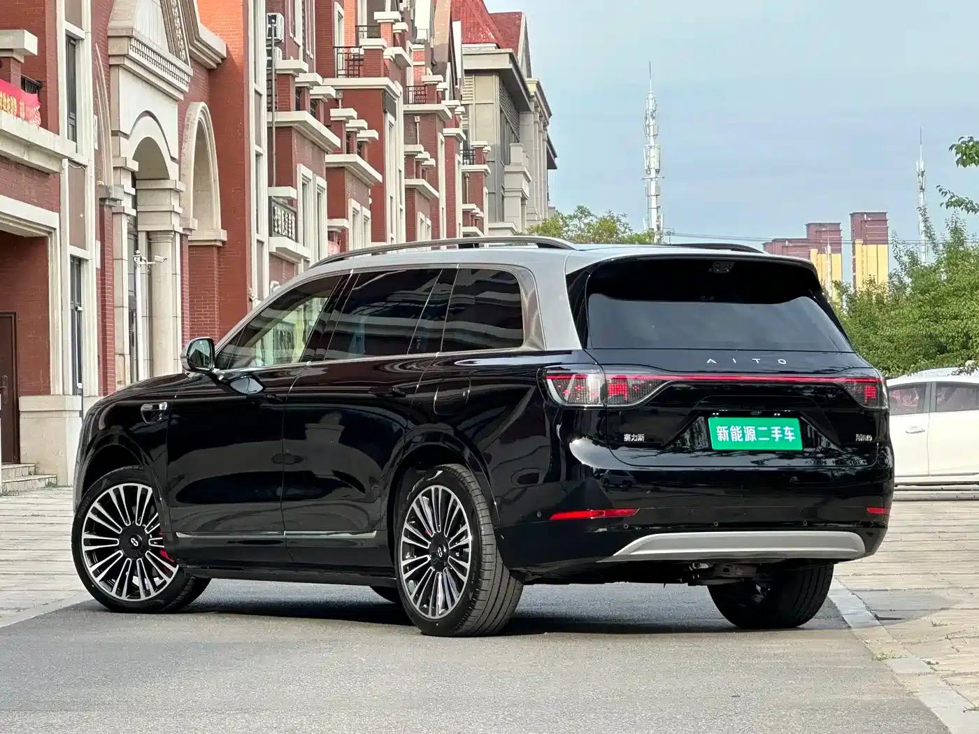 Wenjie M9 2025 Ultra Extended Range Edition 52kWh 6-Seat Version (192-line LiDAR) — миниатюра 8