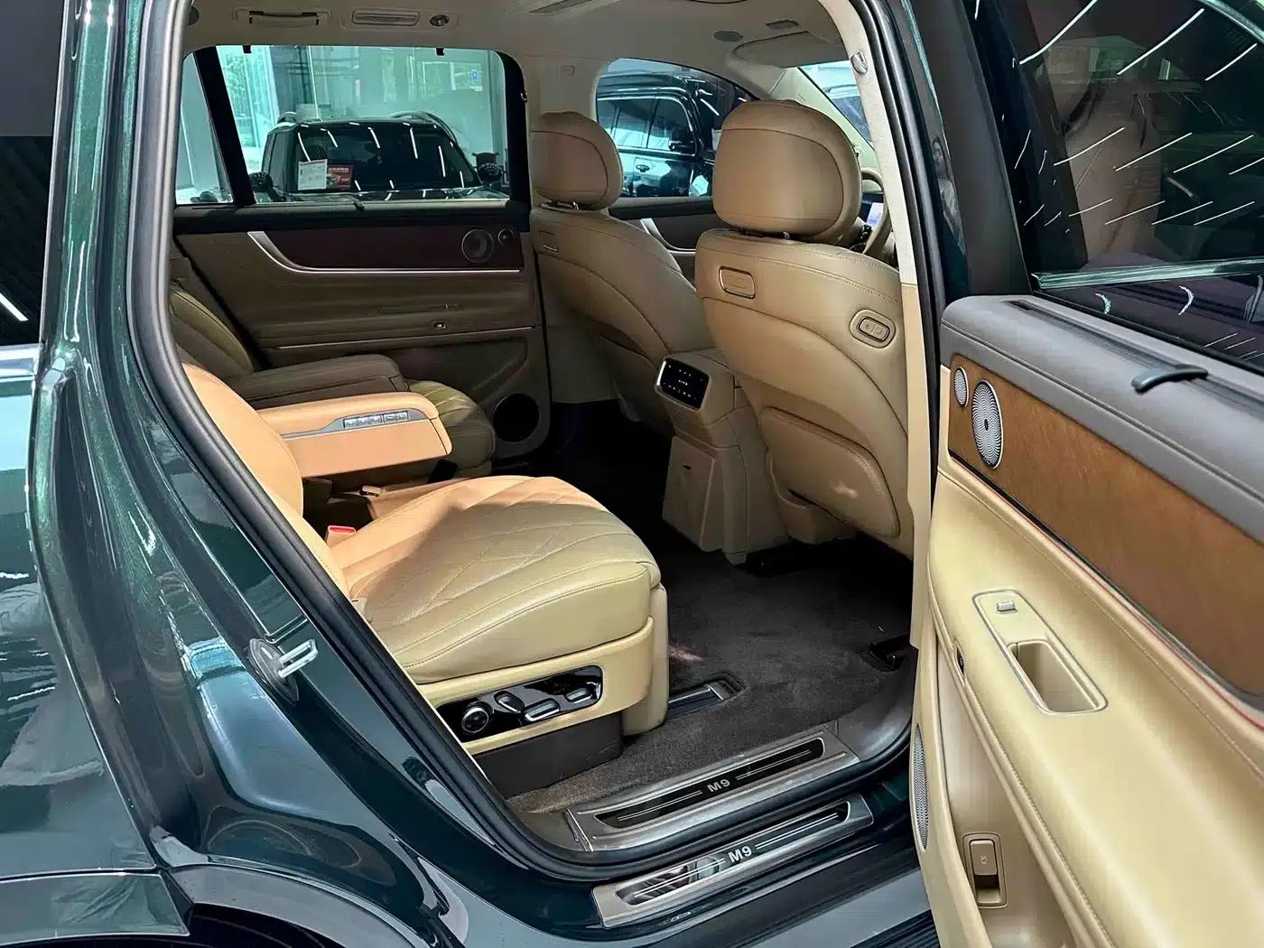 Wenjie M9 2024 Range Extended Ultra Edition 42kWh 6-Seater — миниатюра 13