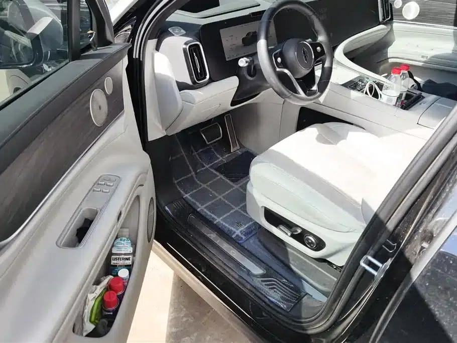 Wenjie M9 2024 Range Extended Ultra Edition 42kWh 6-Seater — миниатюра 9