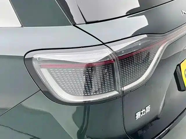 Wenjie M9 2024 Range Extended Ultra Edition 42kWh 6-Seater — миниатюра 25