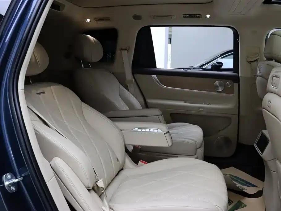 Wenjie M9 2025 Ultra Extended Range Edition 52kWh 6-Seat Version (192-line LiDAR) — миниатюра 18