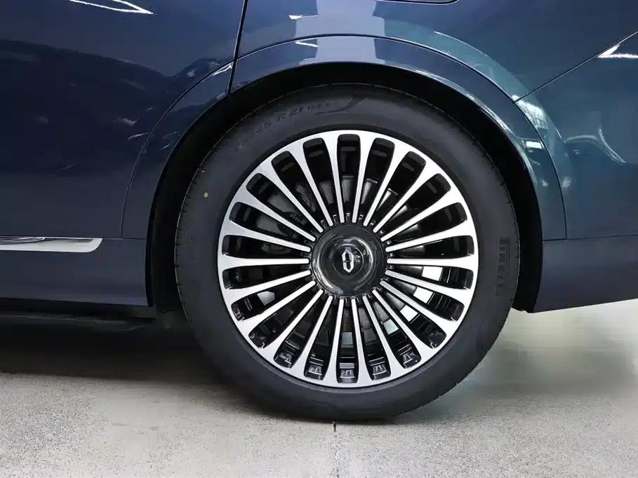 Wenjie M9 2025 Ultra Extended Range Edition 52kWh 6-Seat Version (192-line LiDAR) — миниатюра 29