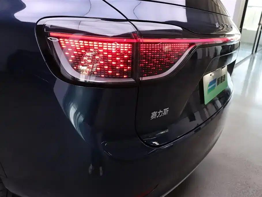 Wenjie M9 2025 Ultra Extended Range Edition 52kWh 6-Seat Version (192-line LiDAR) — миниатюра 30