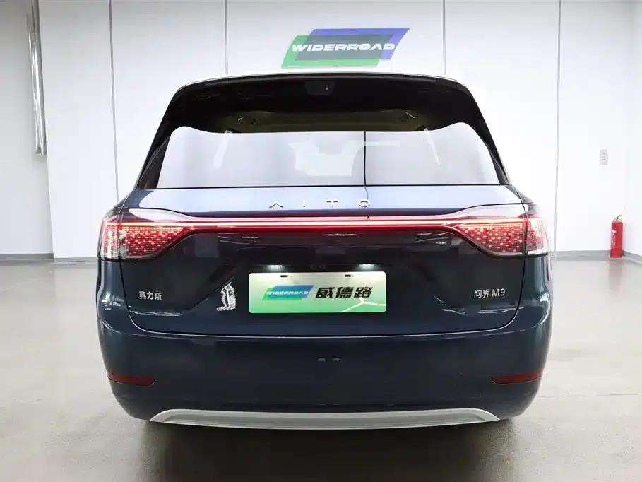 Wenjie M9 2025 Ultra Extended Range Edition 52kWh 6-Seat Version (192-line LiDAR) — миниатюра 7