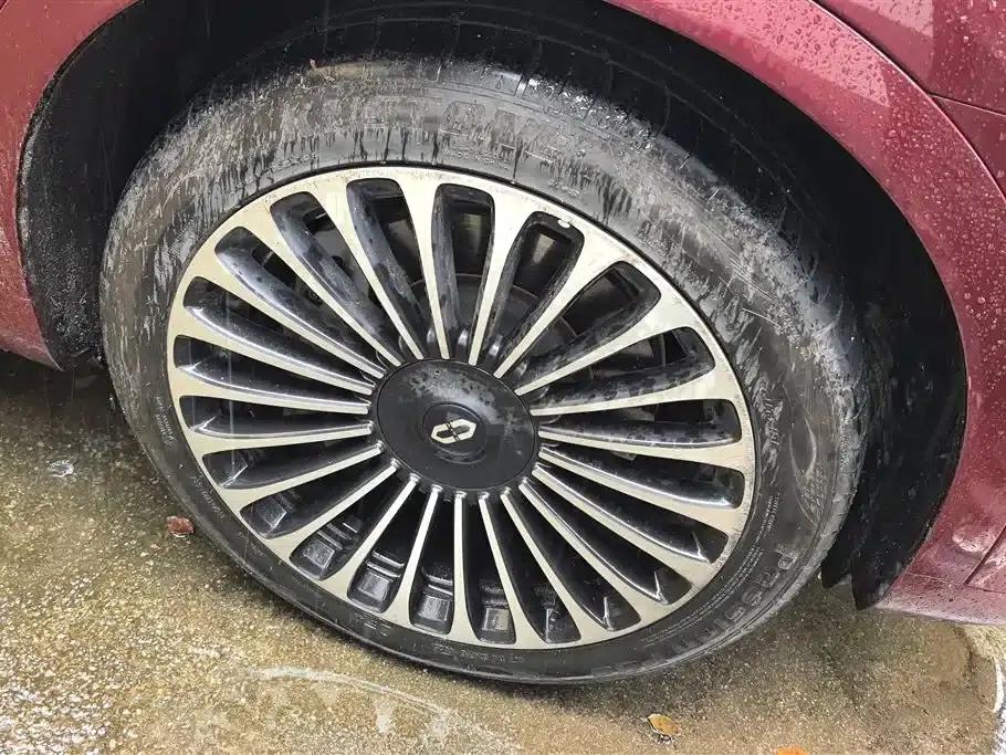 Wenjie M9 2024 Range Extended Max Edition 52kWh 6-Seater — миниатюра 6