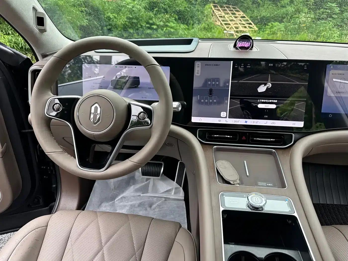 Wenjie M9 2024 Range Extended Ultra Edition 52kWh 6-Seater — миниатюра 16