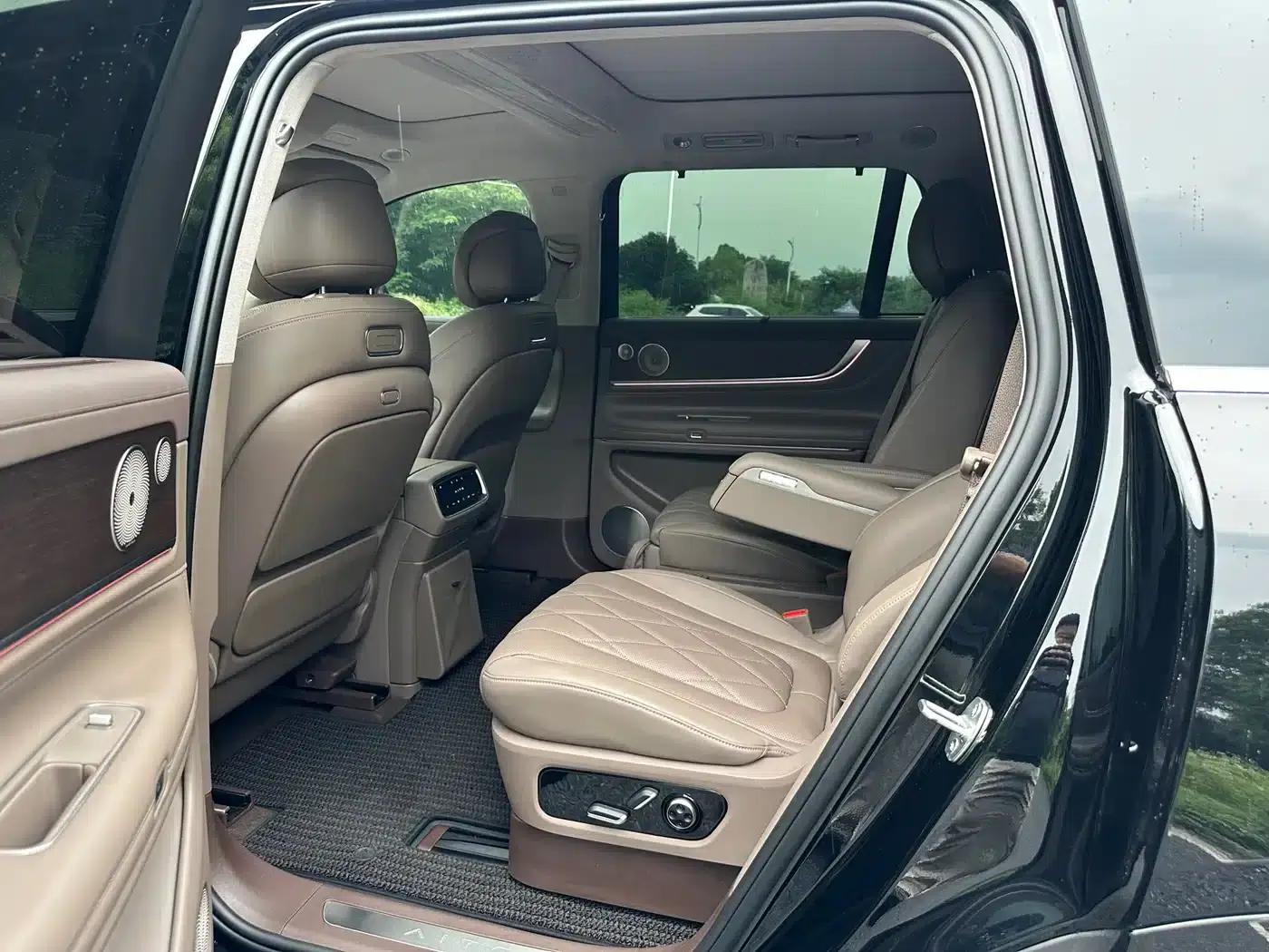 Wenjie M9 2024 Range Extended Ultra Edition 52kWh 6-Seater — миниатюра 7