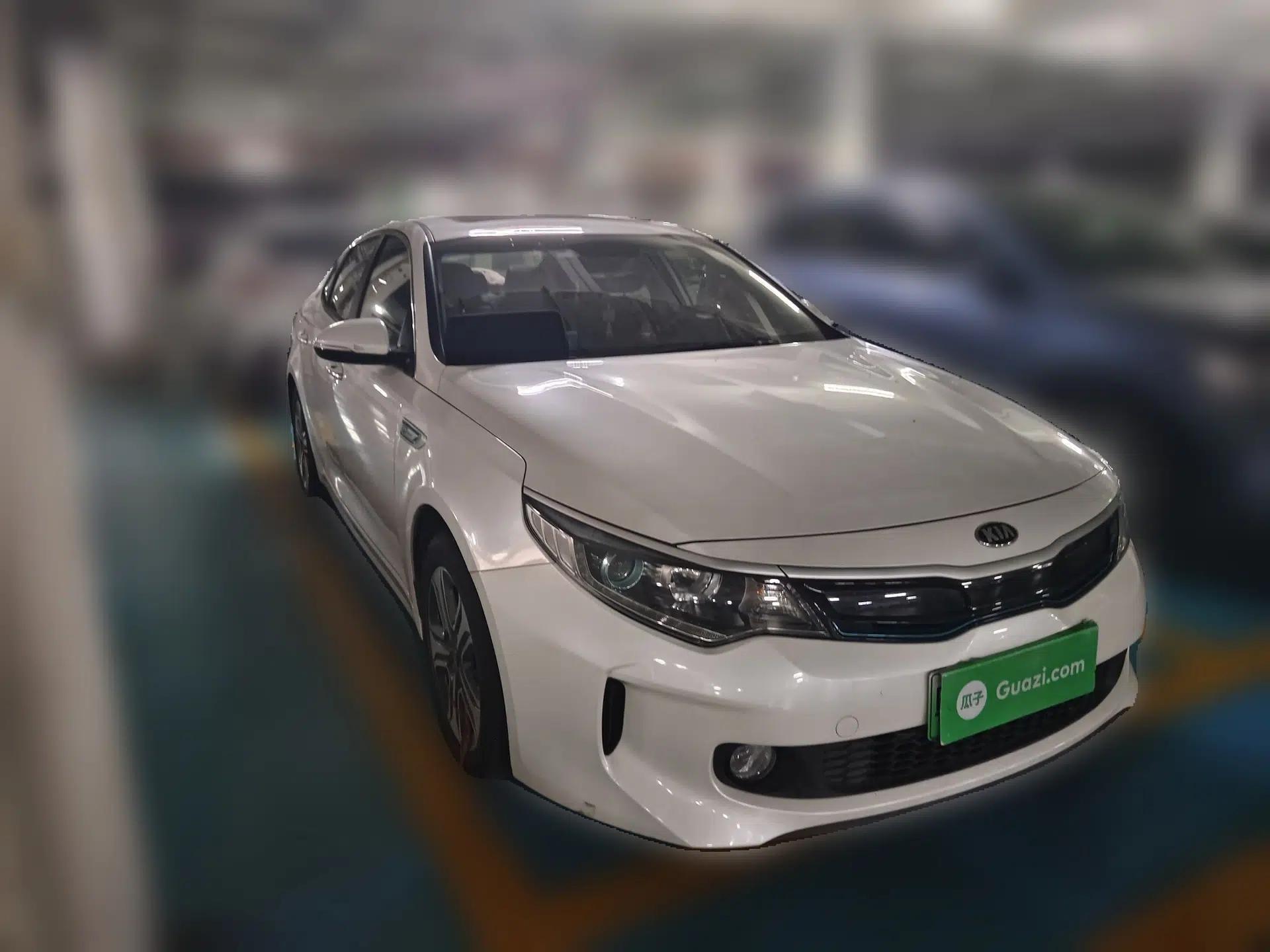 Kia K5 New Energy 2018 2.0L Smart Enjoyment Version — миниатюра 3
