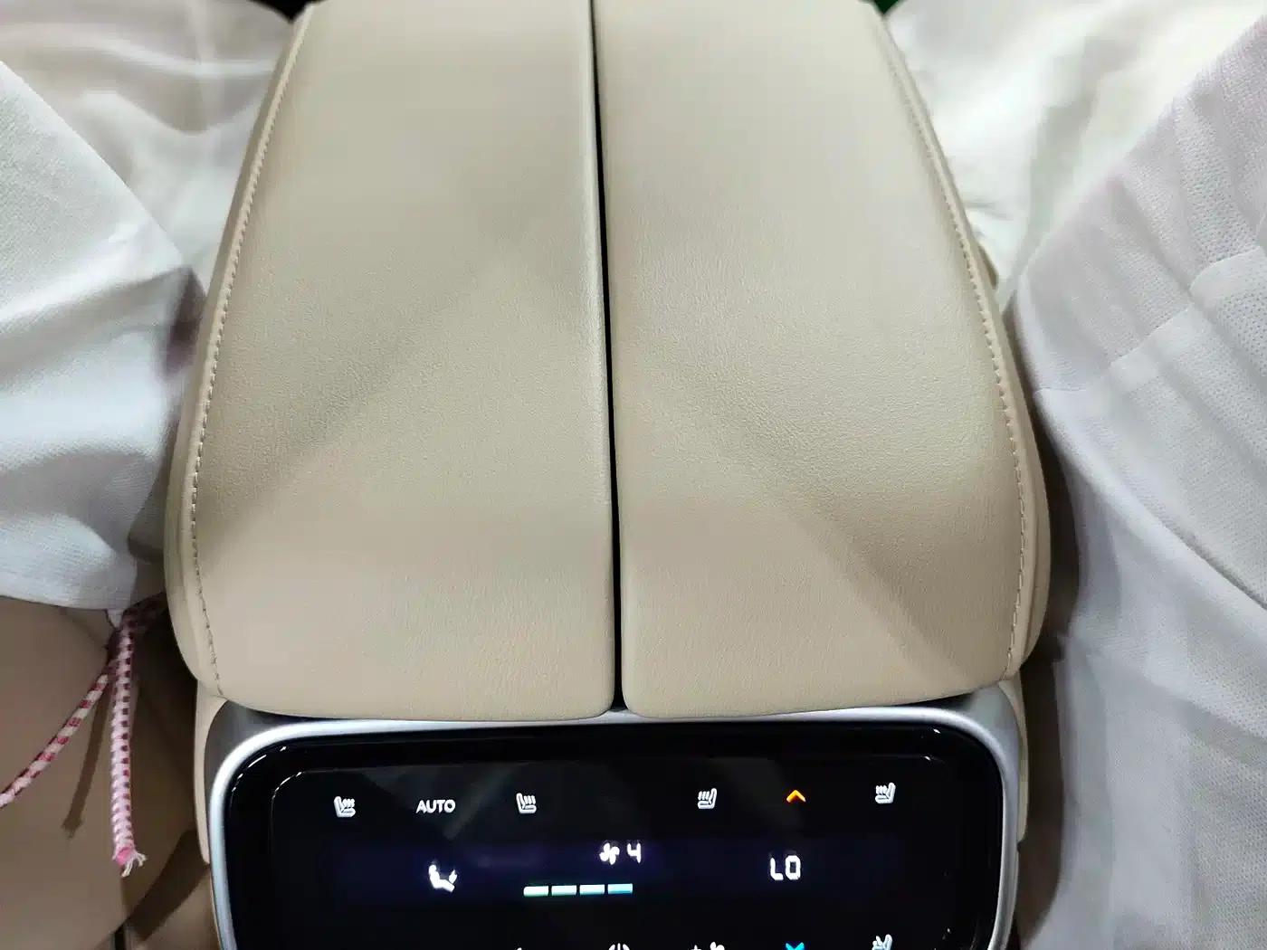 Wenjie M7 2024 1.5T Intelligent Driving 4WD Max Edition 5-seater — миниатюра 17