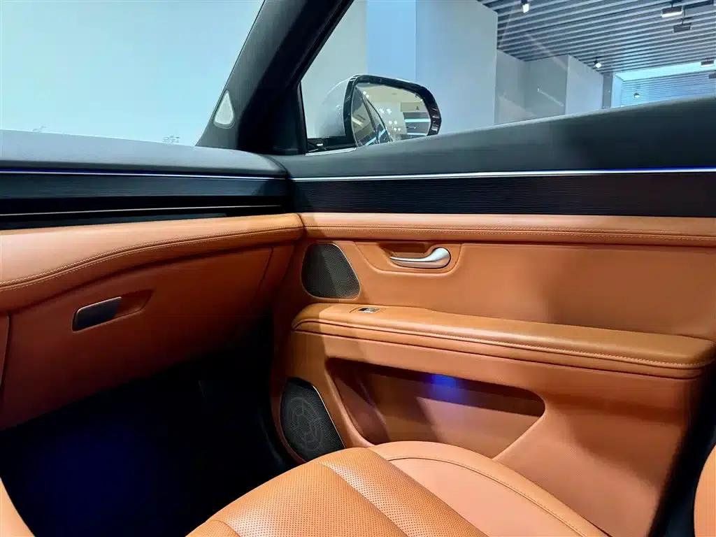 Wenjie M7 2024 1.5T Intelligent Driving 4WD Ultra Edition 6-seater — миниатюра 24