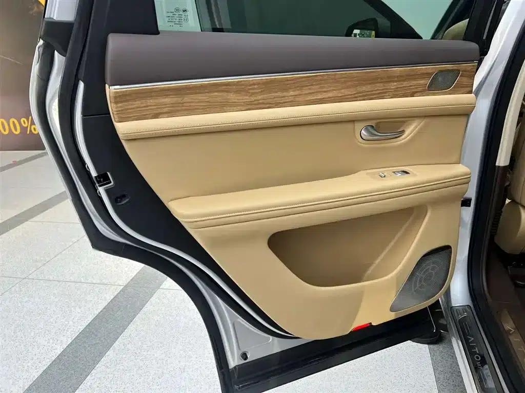 Wenjie M7 2024 1.5T Intelligent Driving 4WD Max Edition 5-seater — миниатюра 27