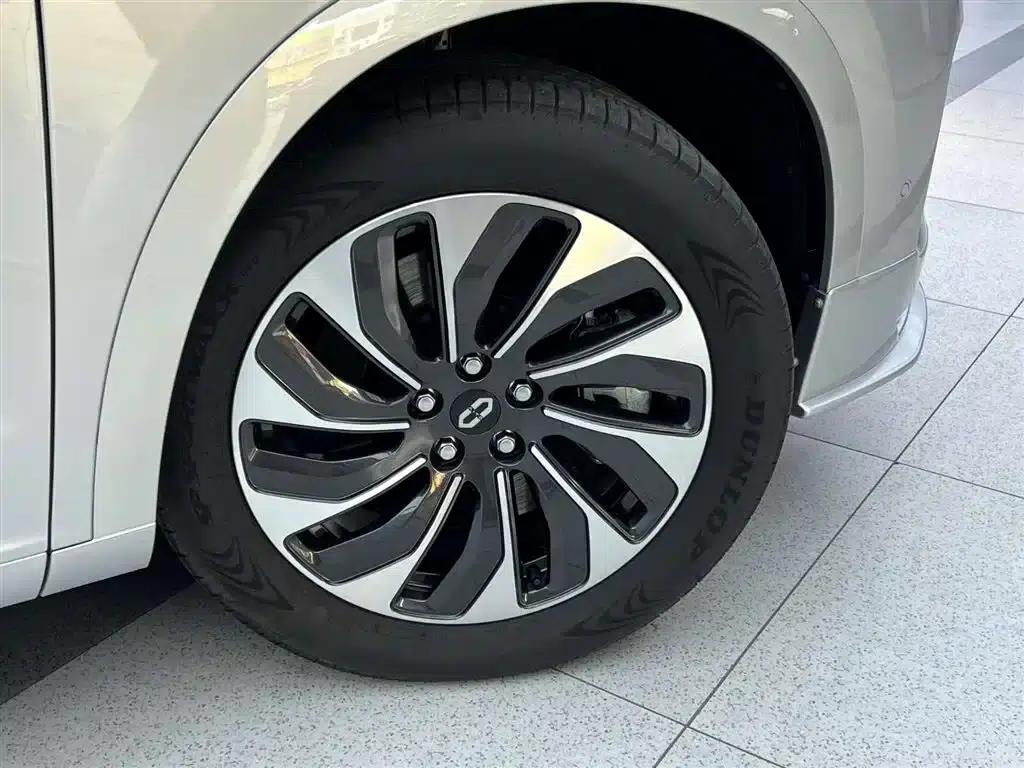 Wenjie M7 2024 1.5T Intelligent Driving 4WD Max Edition 5-seater — миниатюра 6