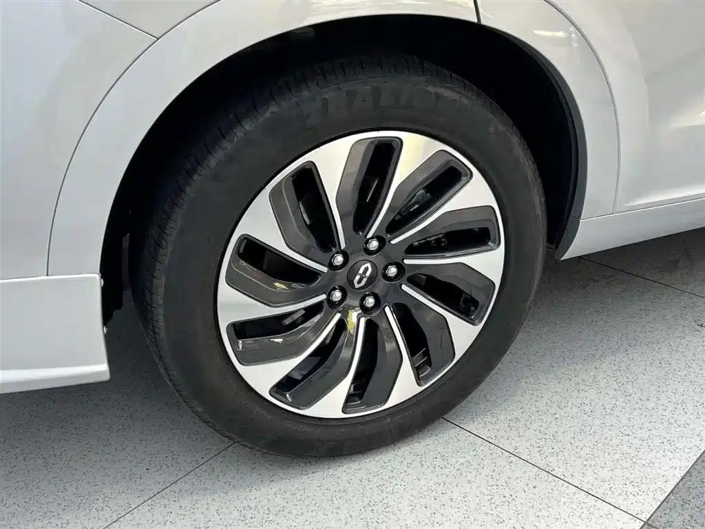 Wenjie M7 2024 1.5T Intelligent Driving 4WD Max Edition 5-seater — миниатюра 10