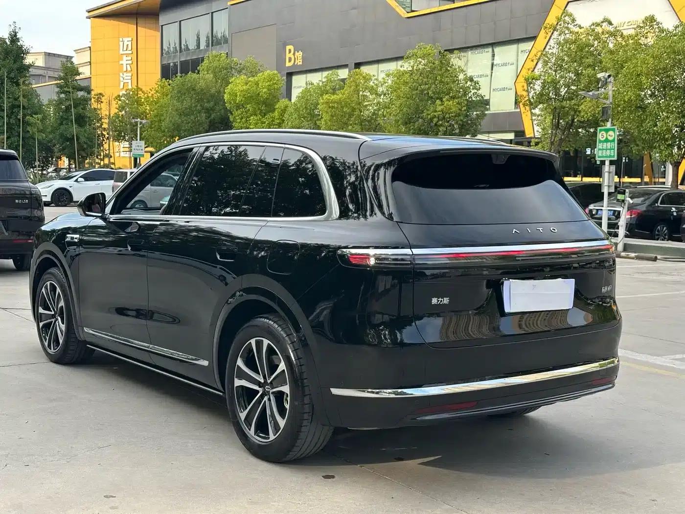 Wenjie M7 2026 Extended Range Max 4WD 5-Seater (192-line LiDAR) — миниатюра 13