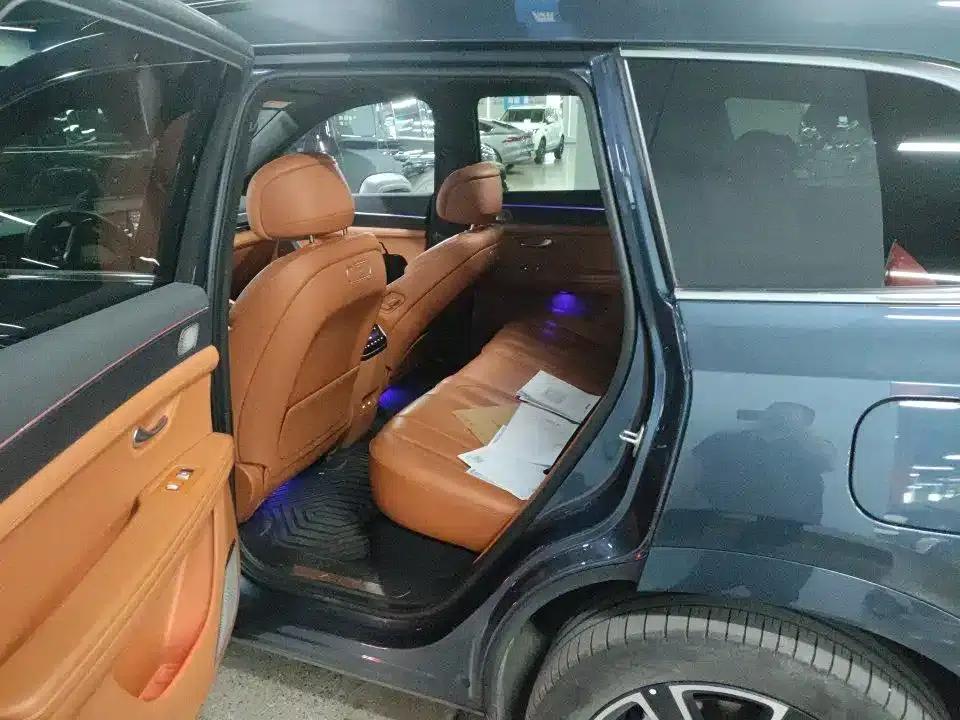 Wenjie M7 2024 1.5T Intelligent Driving 4WD Pro Edition 5-seater — миниатюра 8